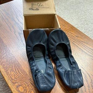 The Storehouse Leather Ballet Flats Navy Blue